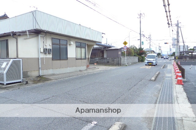 その他　前面道路（その他）まで0m
