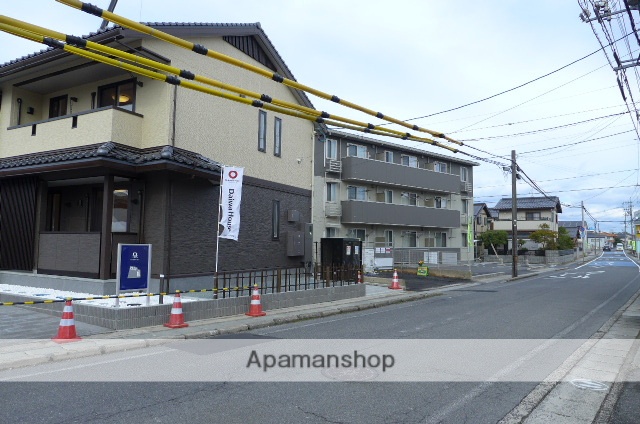 その他　前面道路（その他）まで0m