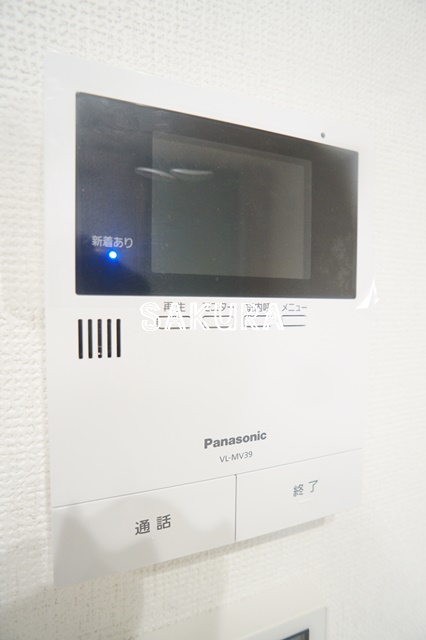 セキュリティ　女性の方でも安心のモニター付きインターホン♪