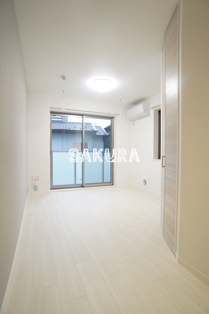 居室・リビング　開放感のあるゆったりとしたお部屋です♪