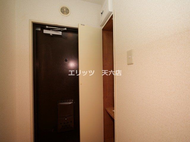 玄関　玄関