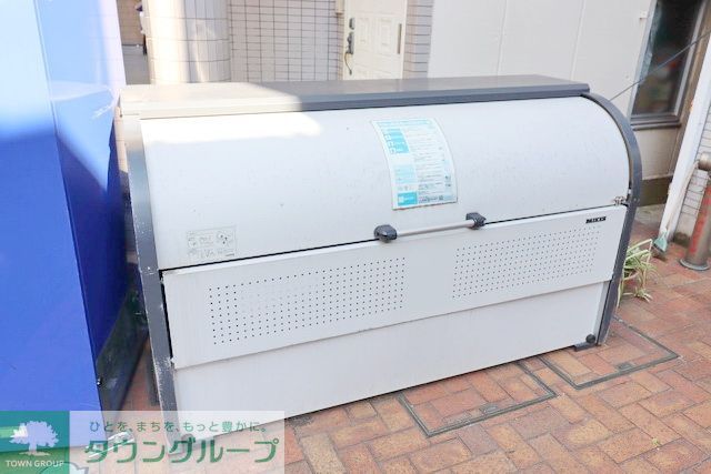 スーパー　Olympicハイパーストア鶴見中央店（スーパー）まで415m