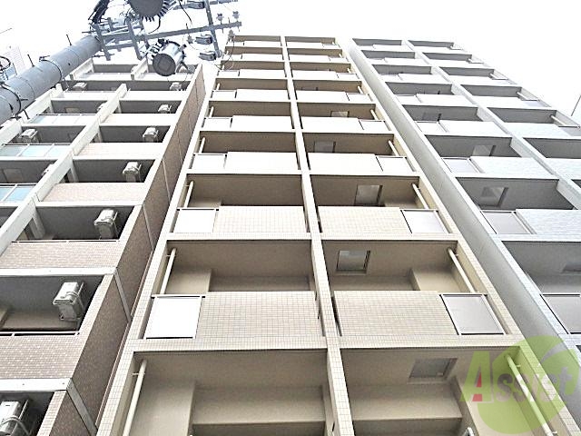 建物外観　吹田市垂水町「ＥＳＴ１８」