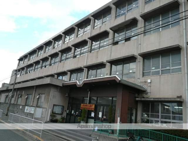 小学校　堺市立小学校三宝小学校（小学校）まで477m