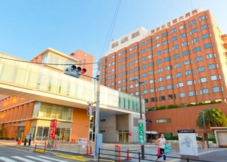 病院　東京女子医科大学病院（病院）まで585m