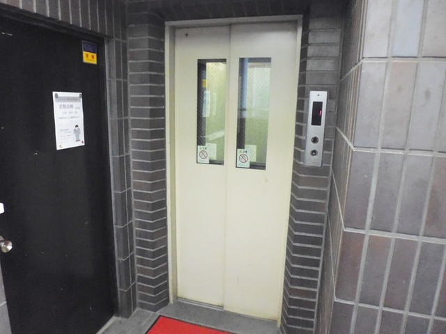 その他共有部分　エレベータも勿論あります！