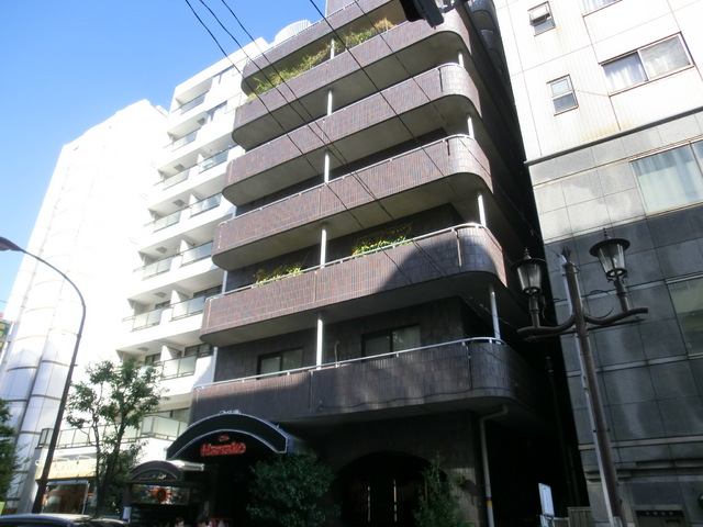 建物外観　高級感溢れるマンションです！赤羽駅まで徒歩4分！