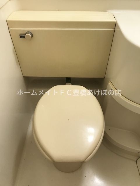 トイレ　同型別部屋写真（反転）