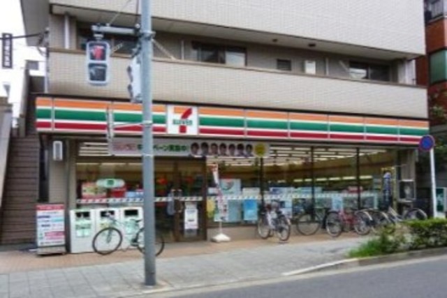 コンビニ　セブンイレブン世田谷桜丘2丁目店（コンビニ）まで146m