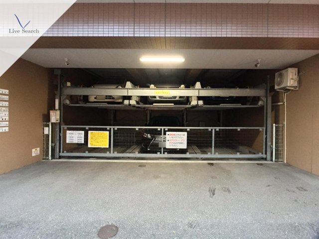 駐車場　車をお持ちの方に嬉しい駐車場付きの物件です