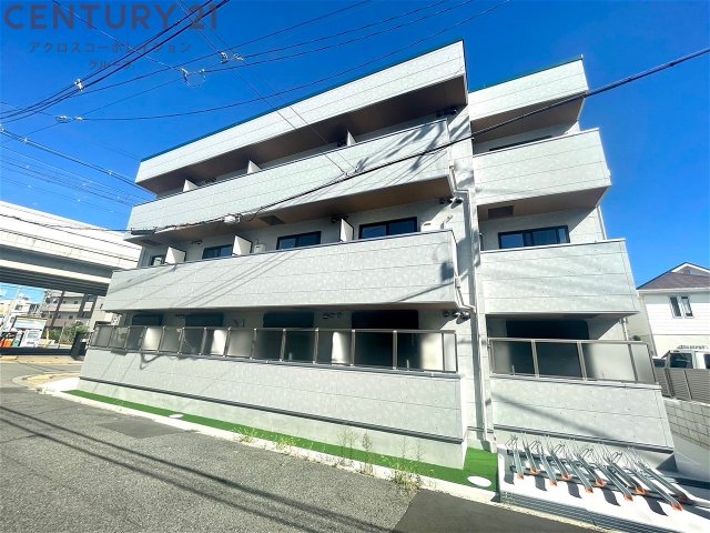 建物外観　オートロック・防犯カメラ付きで安心です！