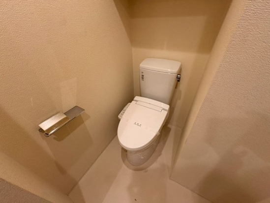 トイレ　トイレ