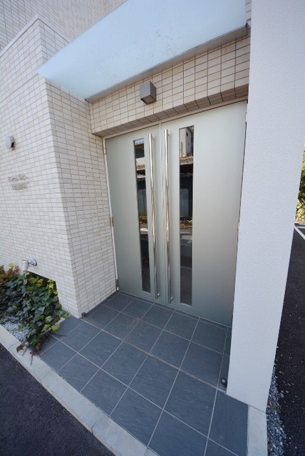 エントランス　弊社は都内全域の物件が仲介手数料最大無料でご紹介可能です！