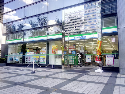 コンビニ　ファミリーマート 丸の内駅北店（コンビニ）まで204m