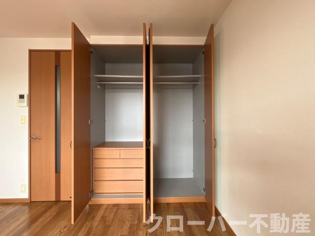 収納　クローゼット