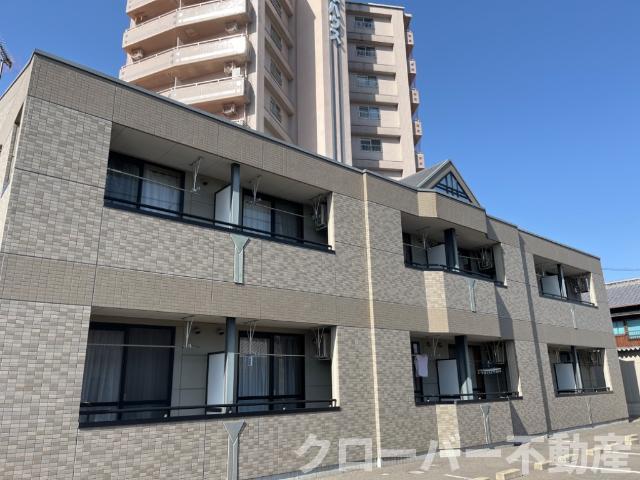 建物外観　外観写真（昼）