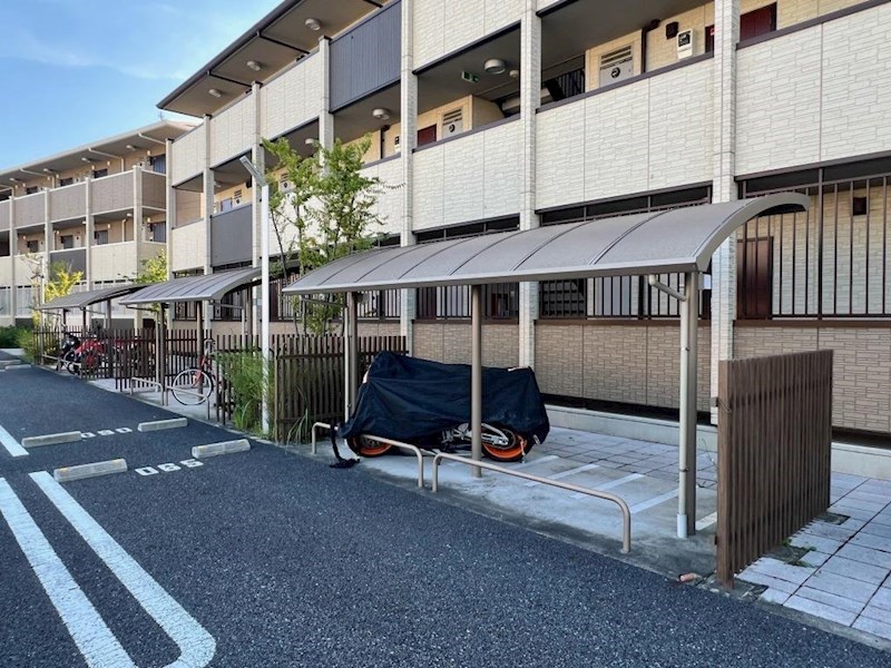 その他共有部分　屋根付きの駐輪場
