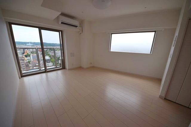 その他部屋・スペース　★８．１帖明るいお部屋！ペットと一緒に暮らせるお部屋です★