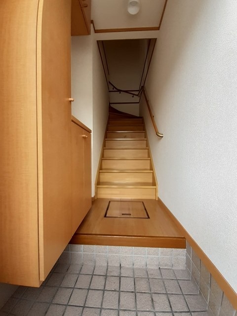 玄関　図面と現状に相違がある場合には現状を優先