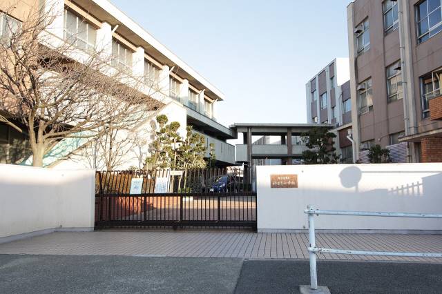 小学校　名古屋市立神宮寺小学校（小学校）まで523m