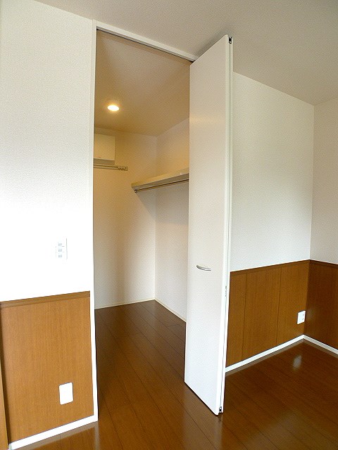 収納　ウォークインクローゼット