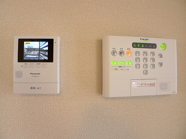 セキュリティ　TVインターホン、ALSOKセキュリティ搭載