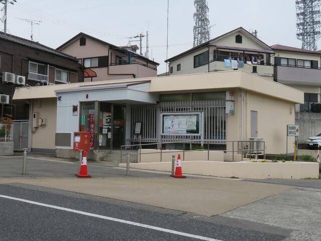 郵便局　魚住郵便局（郵便局）まで680m