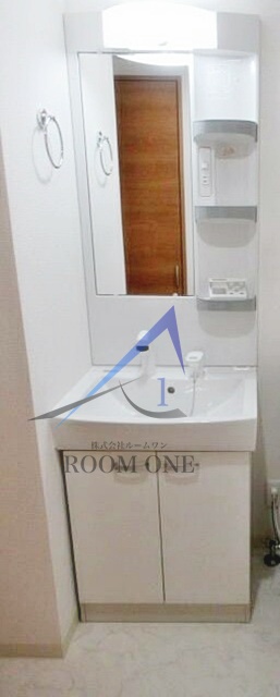洗面設備　洗面台です。