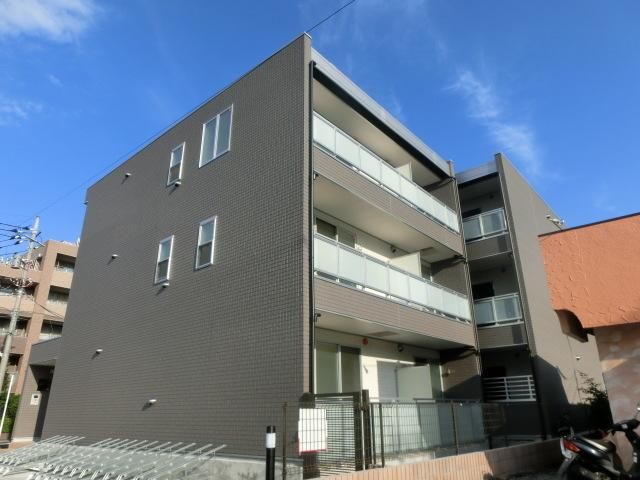 建物外観　駅徒歩４分