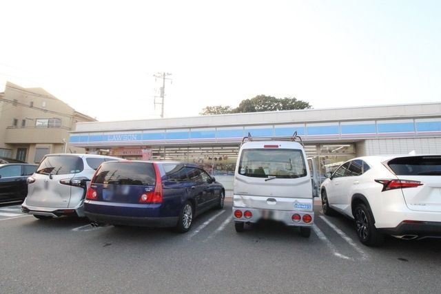 コンビニ　ローソン川崎野川店（コンビニ）まで645m