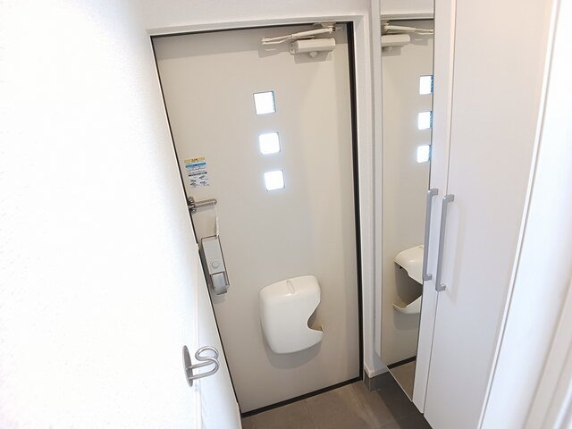玄関　収納もある玄関です