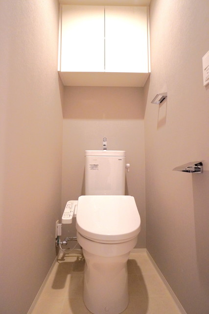 トイレ　※写真は同タイプ住戸です。
