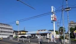 コンビニ　ローソン相模原鵜野森１丁目店（コンビニ）まで300m