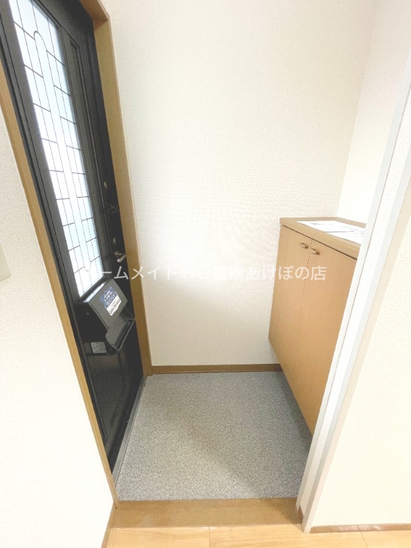 玄関　同型別部屋写真