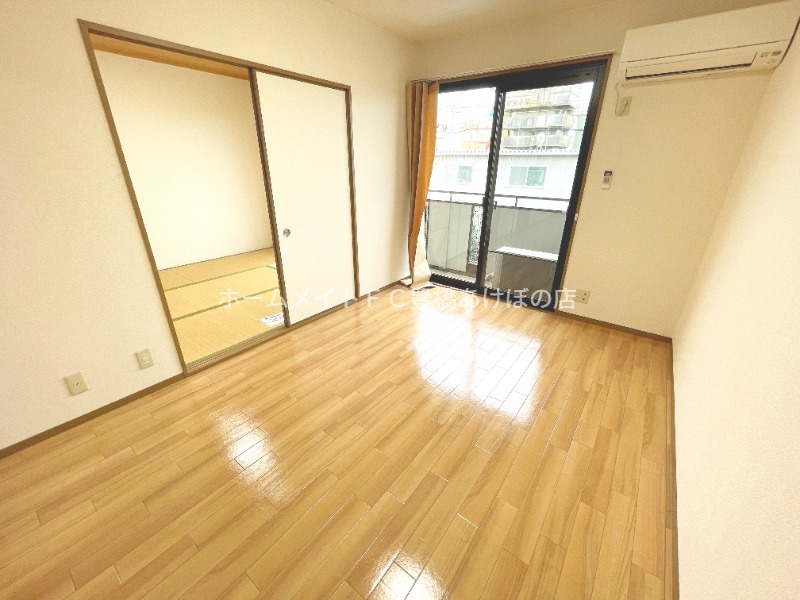 居室・リビング　同型別部屋写真