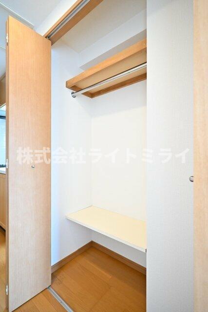 収納　クローゼット?