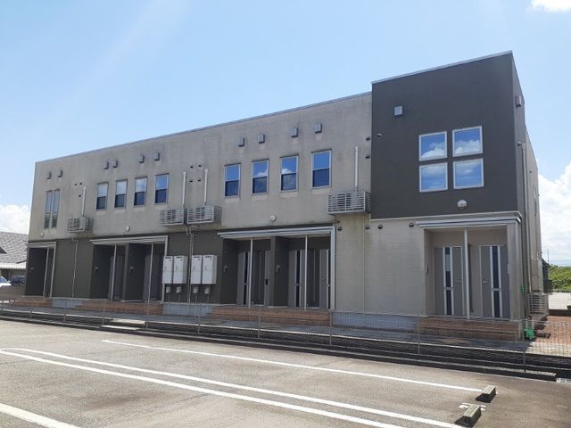 建物外観　落ち着いた雰囲気の外観です