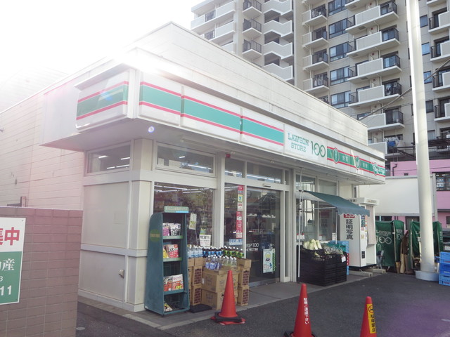 コンビニ　ローソンストア100大宮下町二丁目店（コンビニ）まで271m