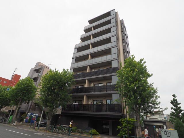 建物外観　落ち着いた雰囲気の外観です
