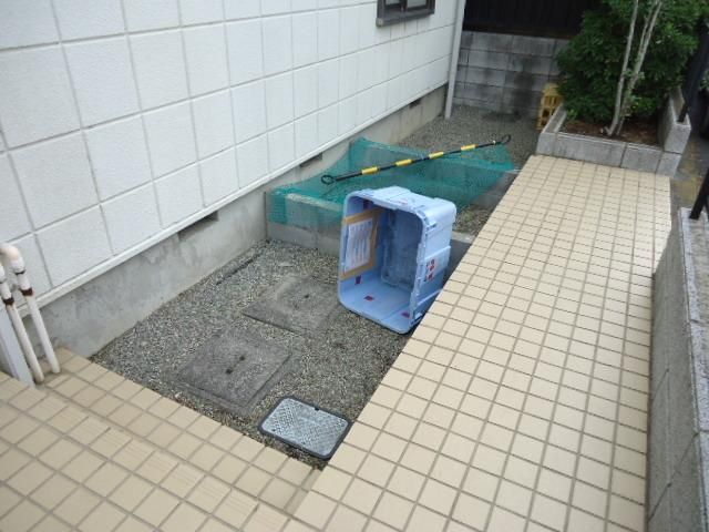 その他共有部分　★買い物便利！全室角部屋！都市ガス★