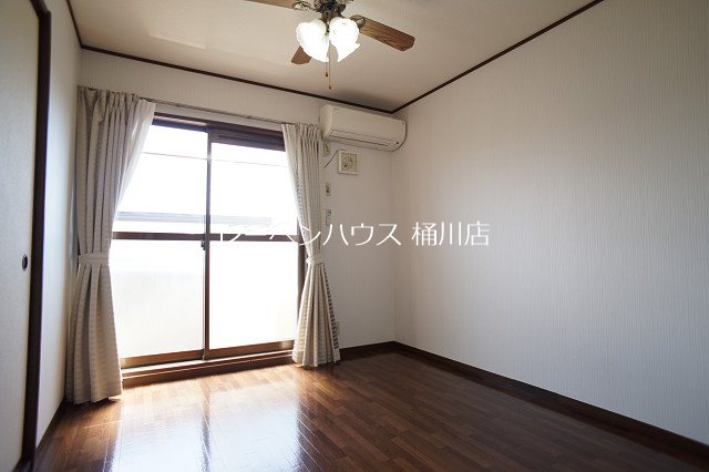 居室・リビング　別部屋参考写真