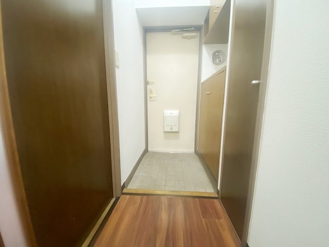 玄関　別号室の参考写真です。