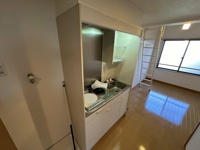 ロビー　※別部屋参考写真