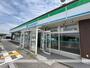 コンビニ　ファミリーマート蒲生鈴店（コンビニ）まで2020m