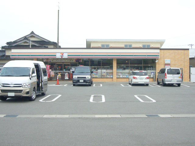 コンビニ　セブンイレブン 富山笹倉店（コンビニ）まで727m