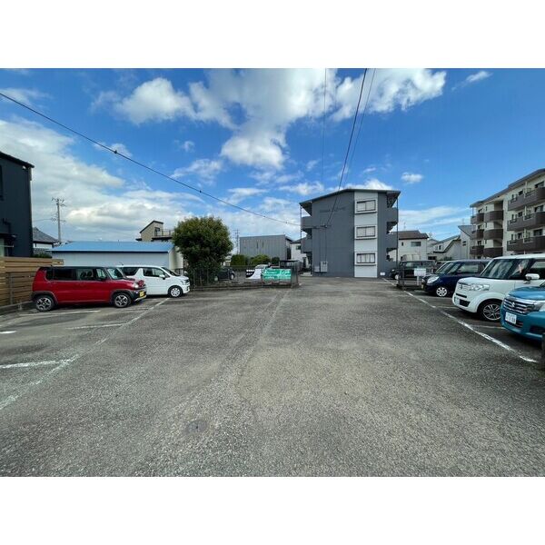 駐車場　駐車場です