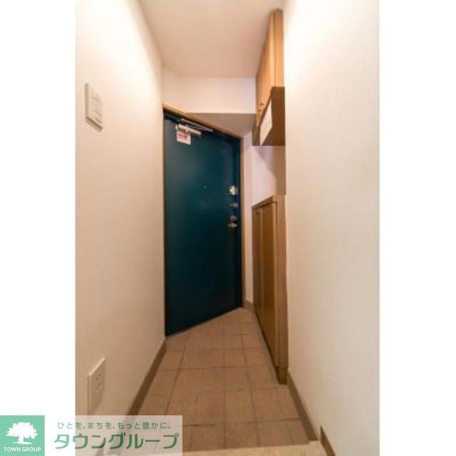 玄関　※写真は同タイプ住戸です。
