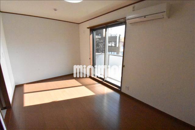 その他　日の入る綺麗なフローリングのお部屋です。