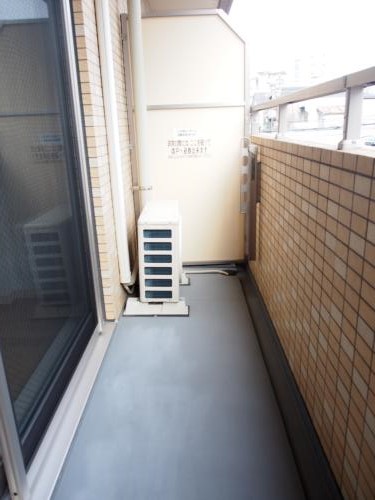 バルコニー　開放的で明るい空間を演出してくれるバルコニーです