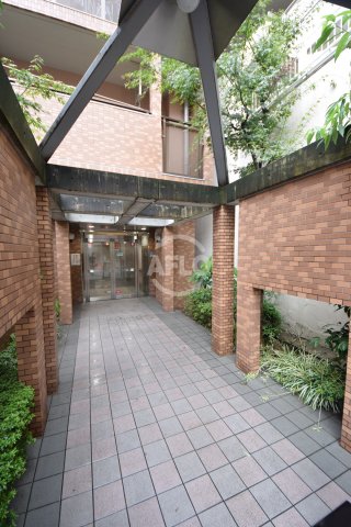 エントランス　パインコート松屋町　エントランス